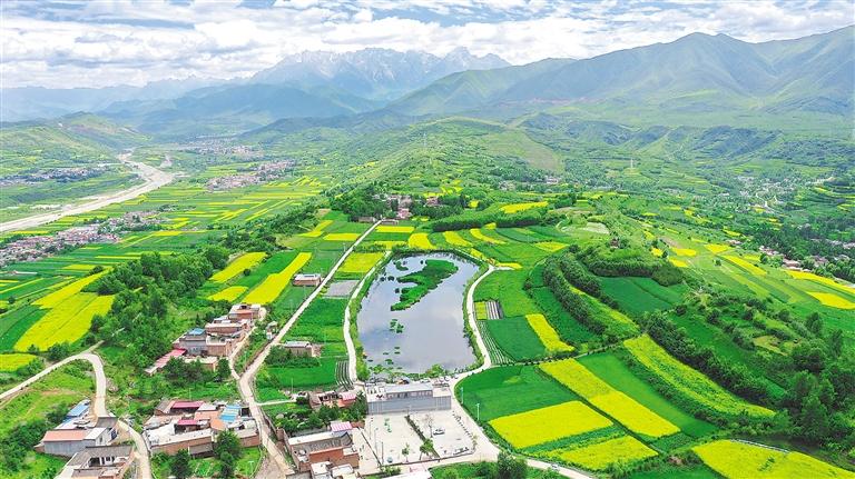臨夏縣池灣景色美如畫(huà)