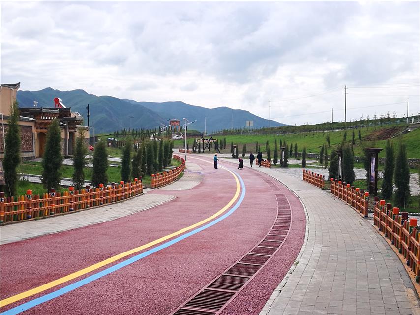 甘肅甘南州夏河縣安果村：吃上“旅游”飯，安心奔小康