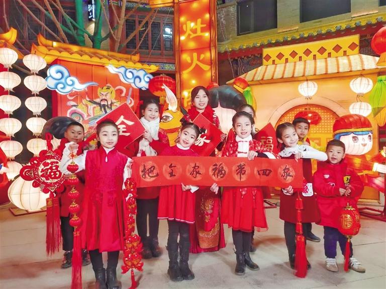 中共蘭州市委宣傳部出品 原創(chuàng)音樂電視《全家?！?向全市人民拜年！