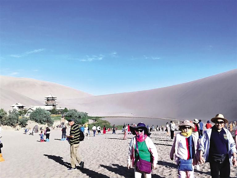 鳴沙山月牙泉景區(qū)榮登5A級景區(qū)品牌百強榜