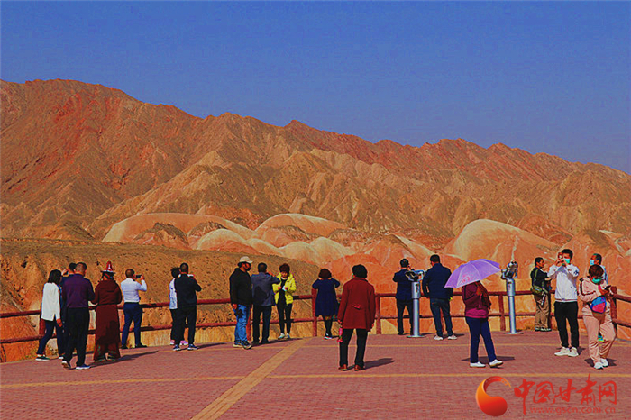 河西春光美！張掖丹霞大景區(qū)2月游客接待量大幅提升