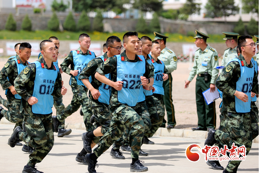 【隴拍客】甘肅武警：沖刺！向著心中的軍校夢