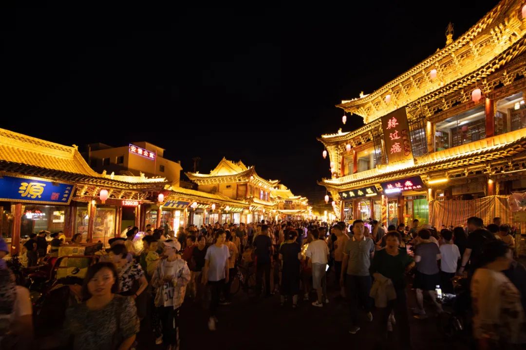 古風(fēng)、華美、浪漫、美味……現(xiàn)實(shí)版“清明上河圖”，就在這里！