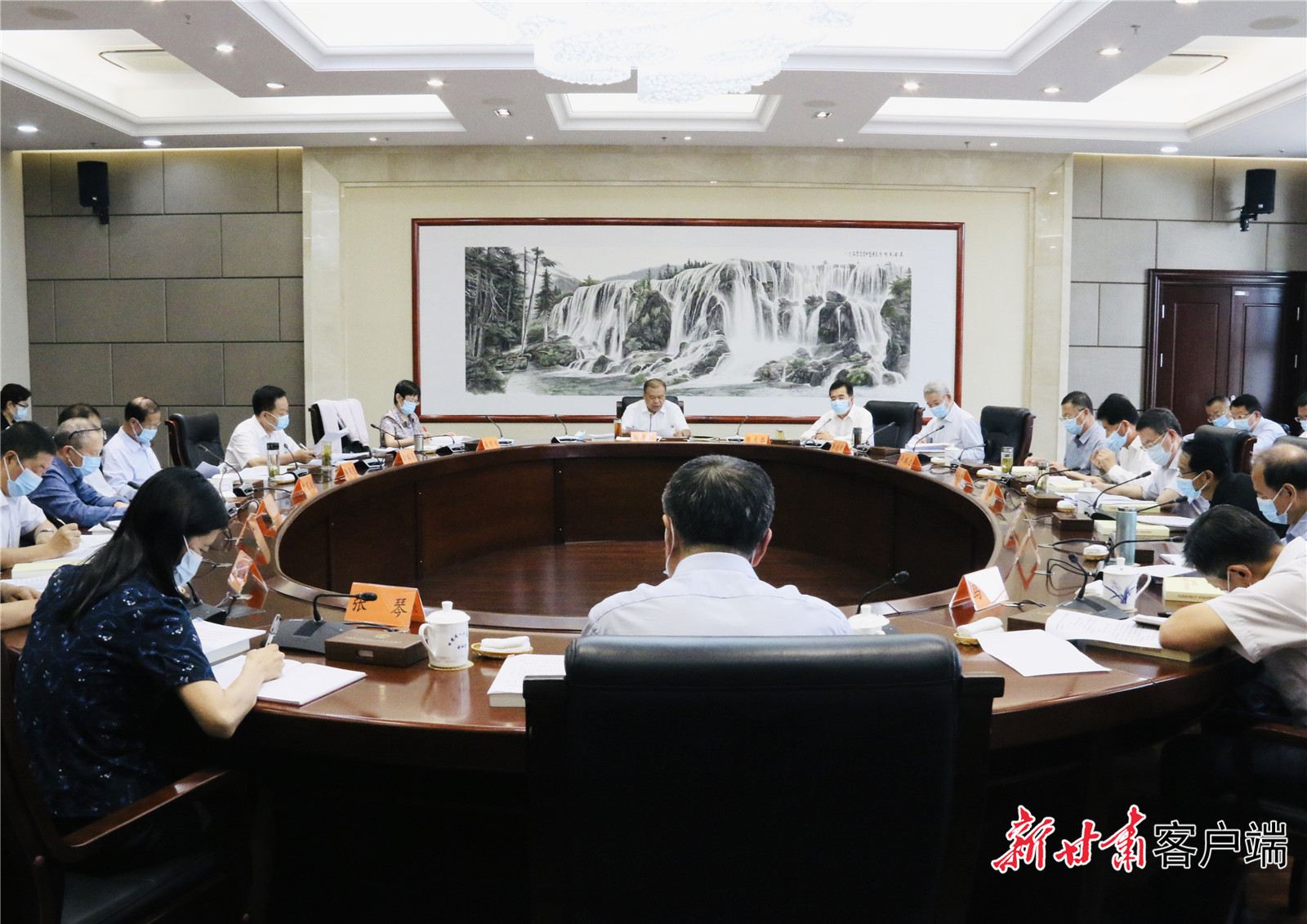 甘肅省人大常委會(huì)黨組（擴(kuò)大）會(huì)議暨理論學(xué)習(xí)中心組學(xué)習(xí)會(huì)議召開(kāi)