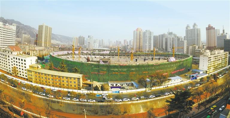 蘭州市七里河體育場主體封頂，預(yù)計明年7月交付使用